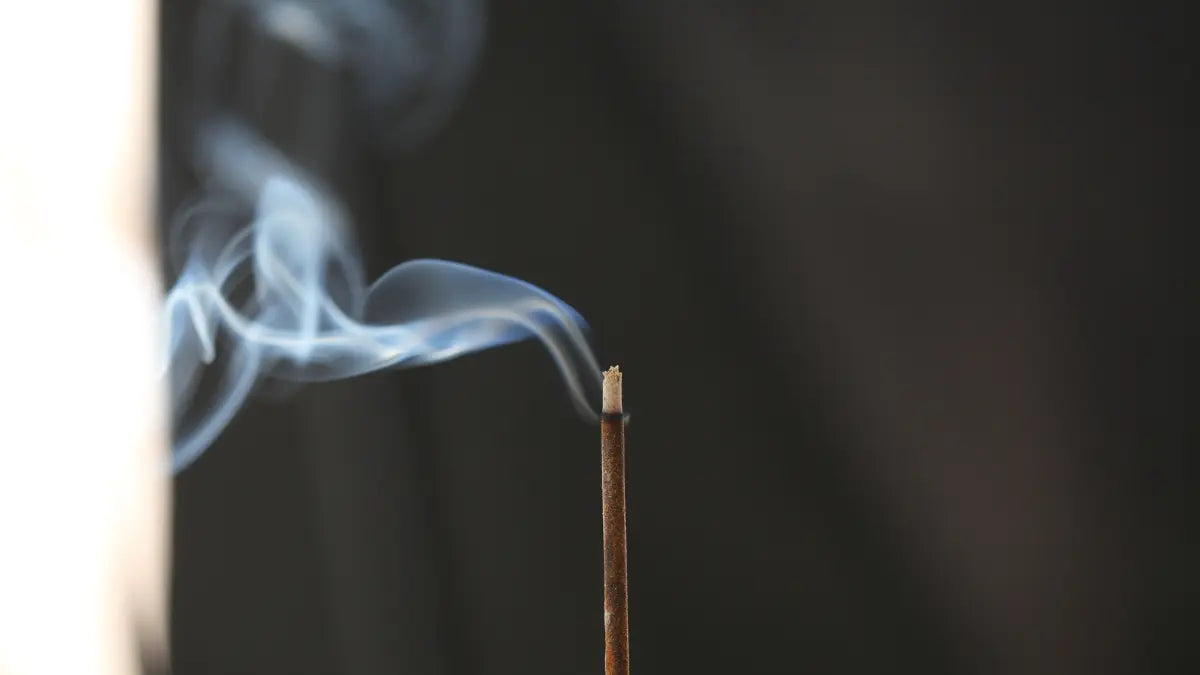 【香灰很長不會掉】天然線香品質完整指南 | 專業解析香灰長短迷思